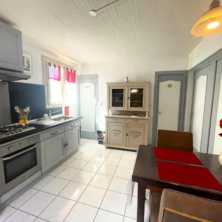 Casa vacanze Saint-julien-de-lampon, 2 Pièces, 2 Personnes - Fr-1-616-12